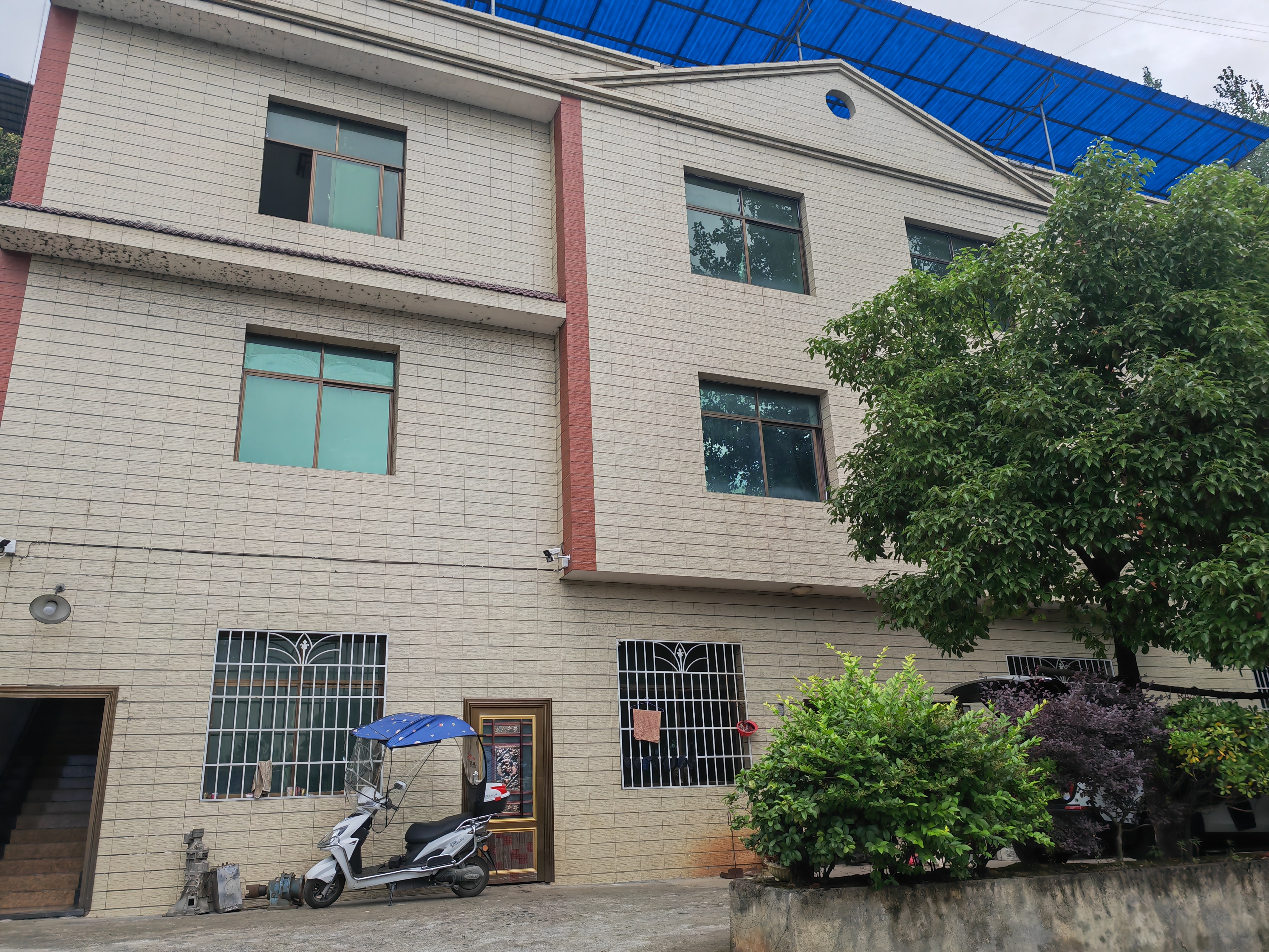 1695023141286496.jpg 1.jpg